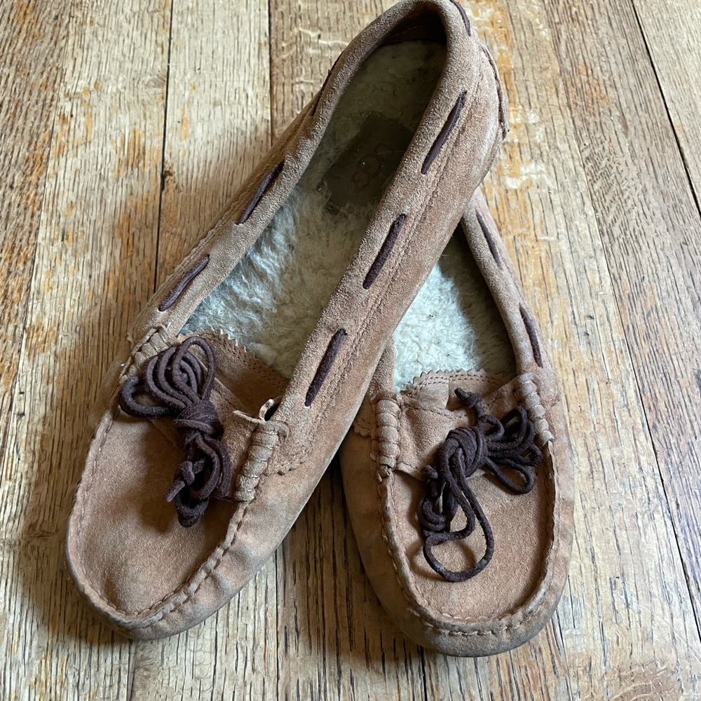 UGG moccasin